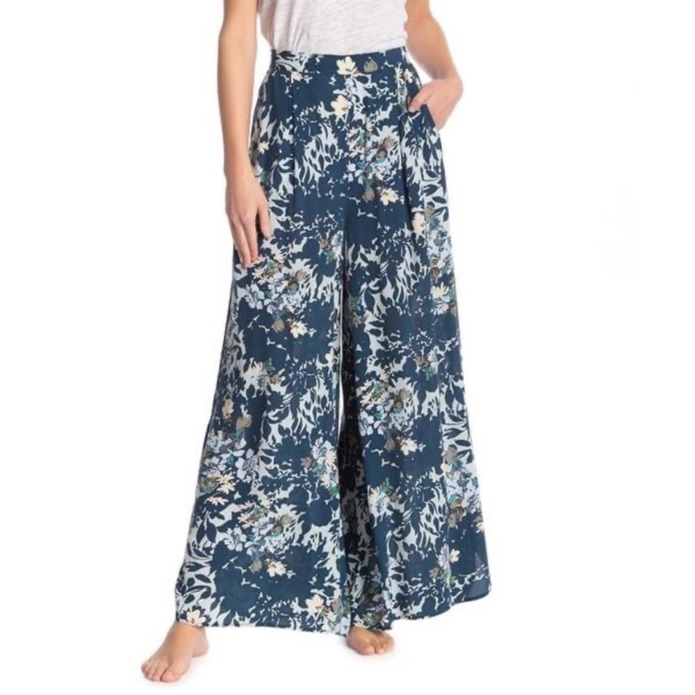 Free People Intimately Flowy Blue Floral Palazzo Pants Size Medium NWT